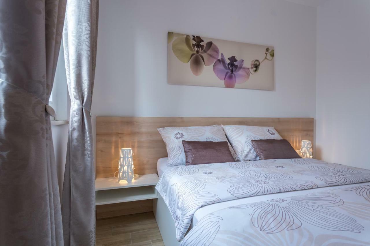 Apartment Elegance 크르크 외부 사진
