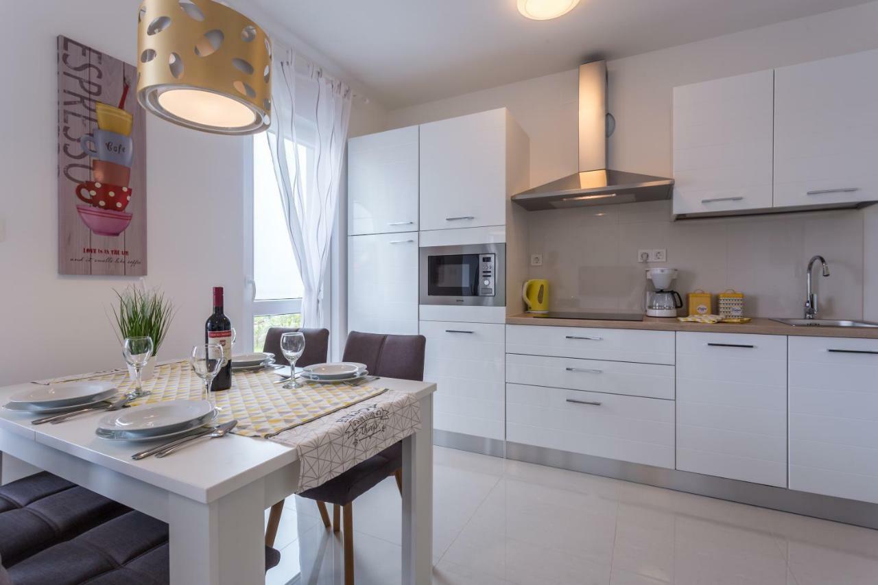 Apartment Elegance 크르크 외부 사진